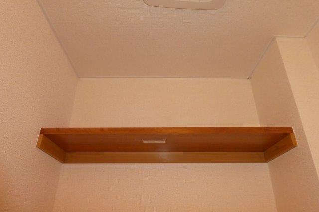 レグルス早島のトイレ|トイレ棚