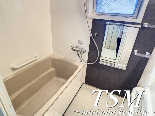 香里カーサヒルの浴室