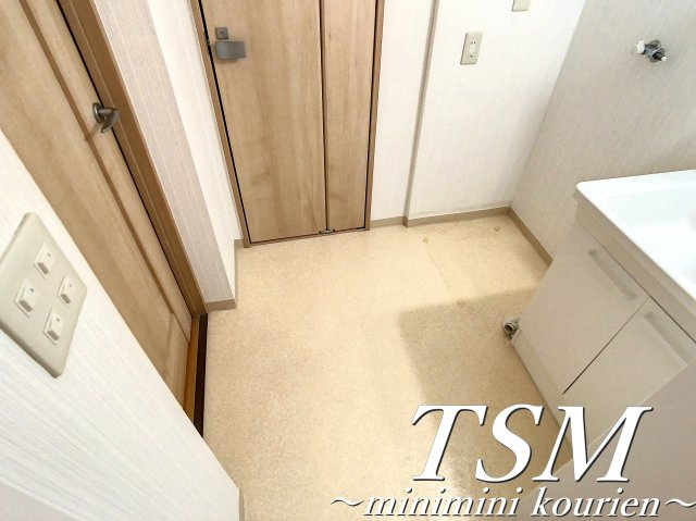 香里カーサヒルの洗面所