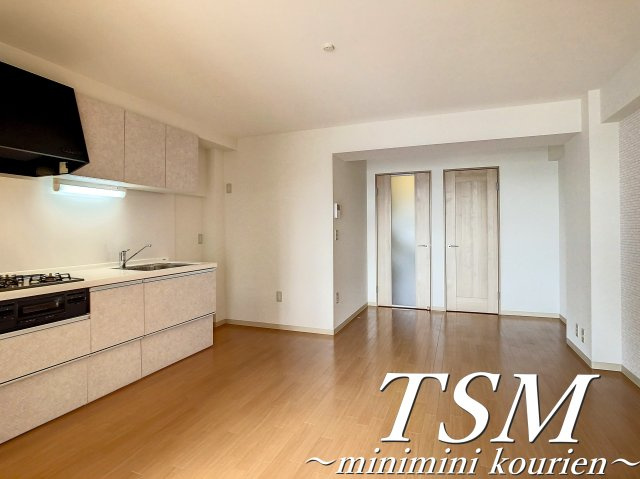 香里カーサヒルの居間・リビング