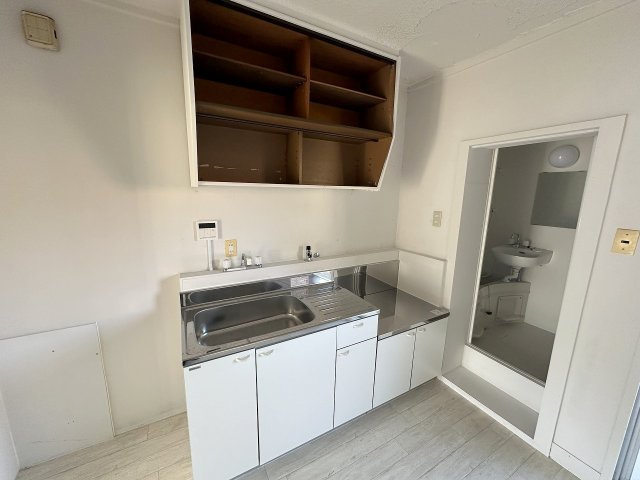 御所市大字三室の賃貸マンションのキッチン