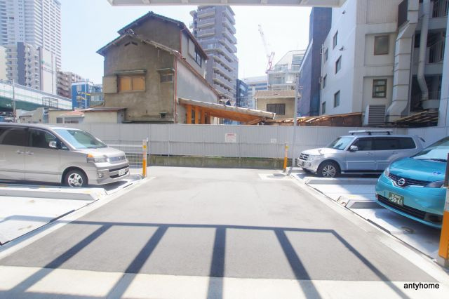 レジディア西天満(旧：リヴァージュ西天満)　仲介手数料無料の駐車場