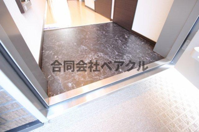 【エントランス】 | レオネクストミューズ