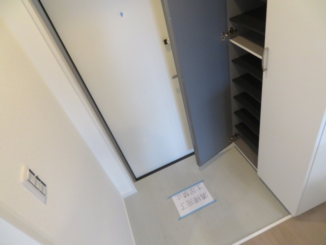 新深江ベルハイツの玄関
