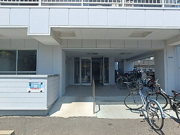 【エントランス】ロマーヌ水戸第3 