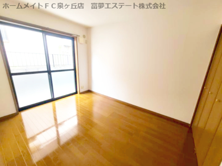 カンターレ鶯谷Ⅱ番館の洋室
