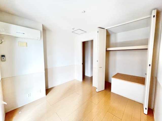 ハックベリーハウスの内装|※別部屋参考写真