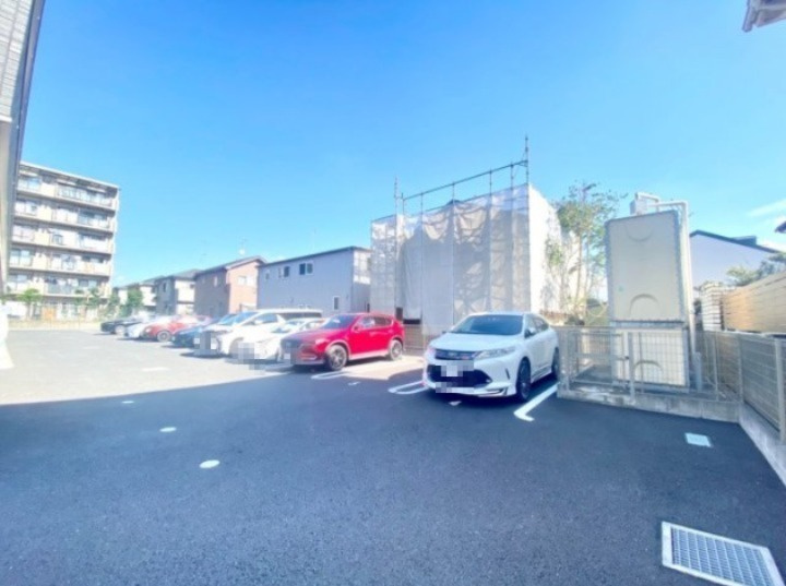 プリマヴェーラの駐車場