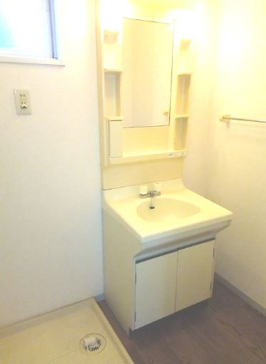 ヴィラモデルナBの洗面所