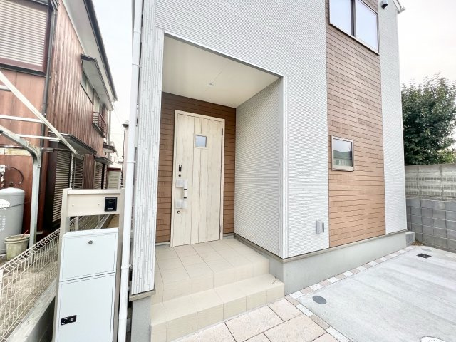 Kolet千葉小深町のエントランス