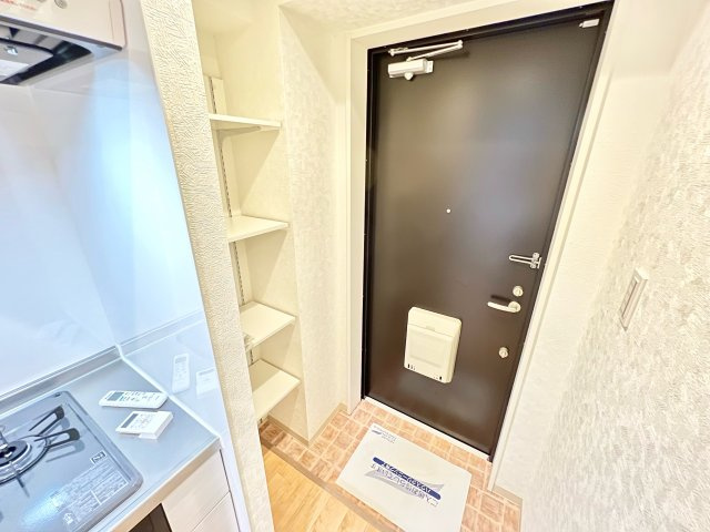 山王町マンションの玄関|※別部屋参考写真