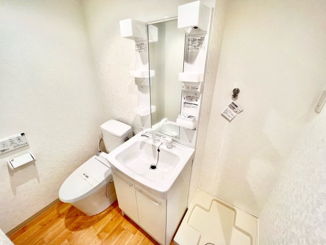 山王町マンションの独立洗面台|※別部屋参考写真