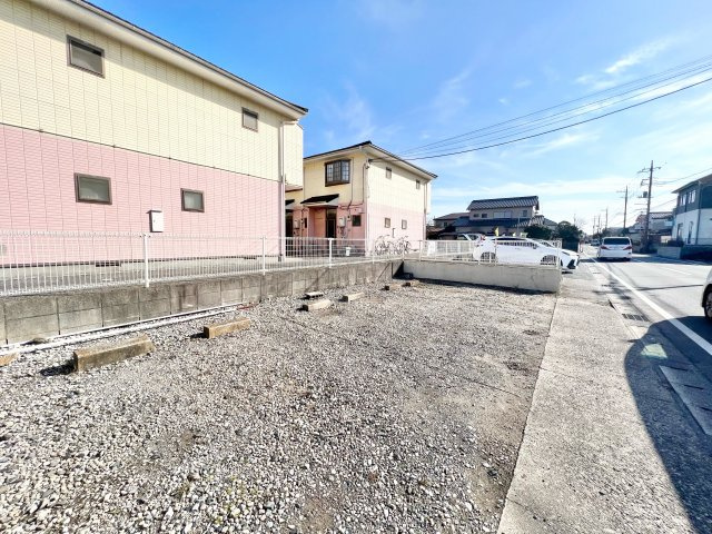 メゾン・ヒロDの駐車場