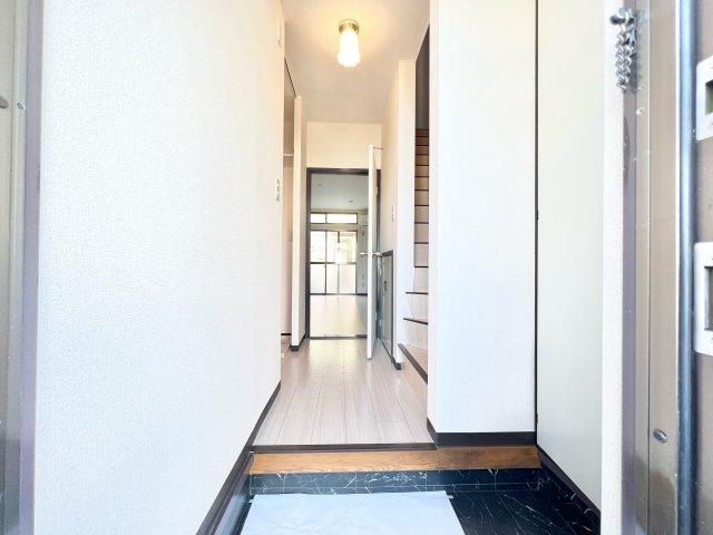 メゾン・ヒロDの玄関|※別部屋参考写真