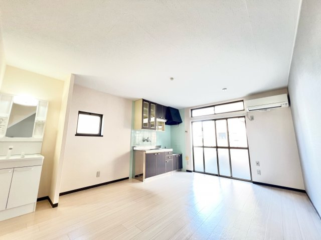 メゾン・ヒロDの居間・リビング|※別部屋参考写真