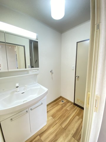 フレグランスみほりの洗面所|脱衣スペースもあります