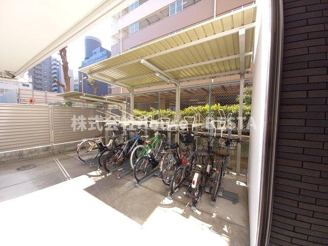 シュロスフォンアインの駐車場