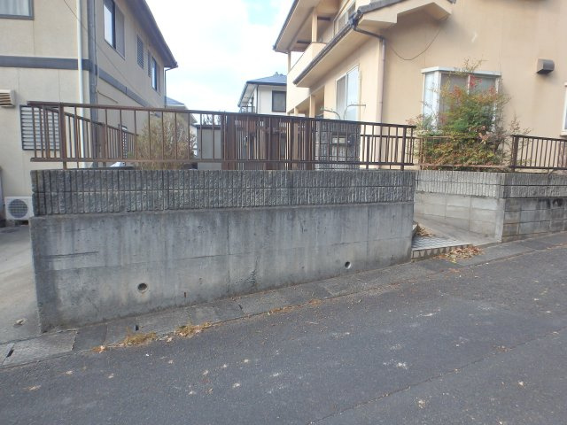 中庄の高台の売地の外観