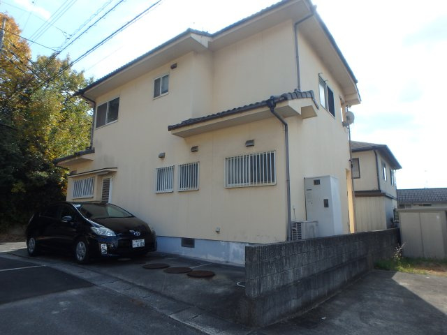 中庄の高台の売地の外観