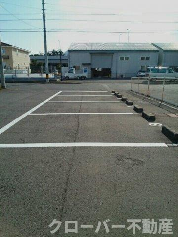 エルディム大林の駐車場