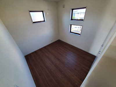 【洋室】 | リーブルファイン南平野Ⅴ | スタンダードな洋室です