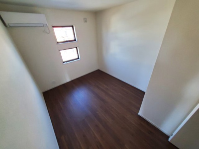 【洋室】 | リーブルファイン南平野Ⅴ | スタンダードな洋室です