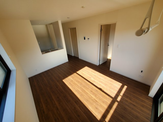 リーブルファイン南平野Ⅴの居間・リビング|ゆったり過ごせる居間です