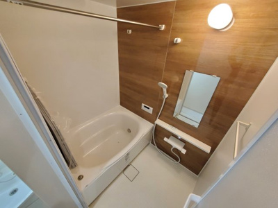 【浴室】 | リーブルファイン南平野Ⅴ | ゆったり過ごせるお風呂です