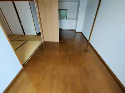  | 希来里