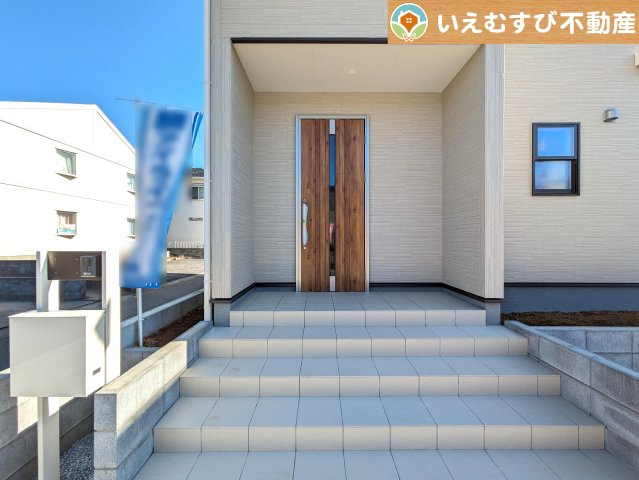 Livele Garden.S　羽生南8丁目のエントランス|セキュリティ充実で安心・安全の暮らしを提供
