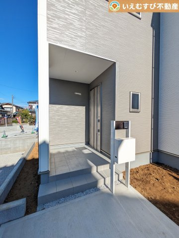 Livele Garden.S　羽生南8丁目のエントランス|セキュリティ充実で安心・安全の暮らしを提供

