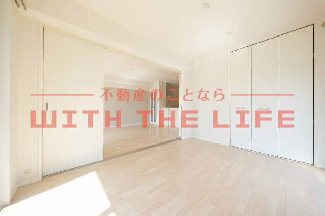 ベルソレイユ【キャッシュバック対象物件】の洋室|ゆったりした洋室です