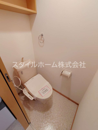 【トイレ】 | アウローラ　B | 別部屋写真です。