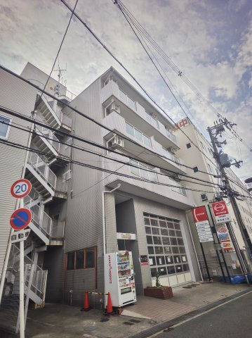 コモ・エルニドのその他