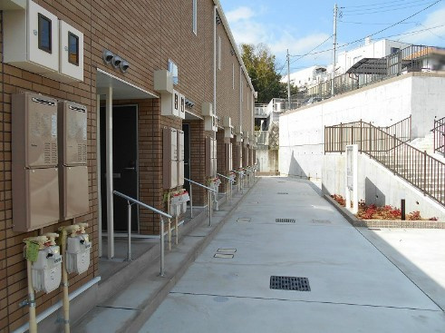 レオネクストからんのロビー