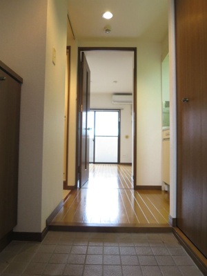 【玄関】 | セントレジデンス博多 | 別号室の写真になります。現況優先。