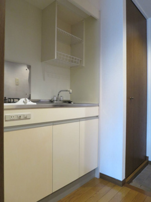 【キッチン】 | セントレジデンス博多 | 別号室の写真になります。現況優先。