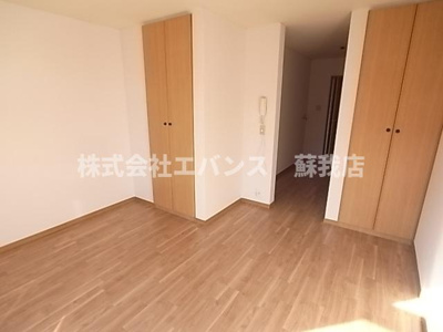 【寝室】 | ハイツヤマダ | 落ち着いた色調の寝室です