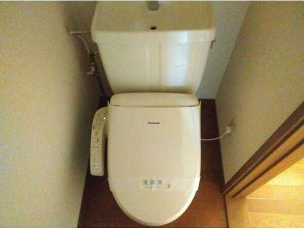 ネオ・メープル高松のトイレ