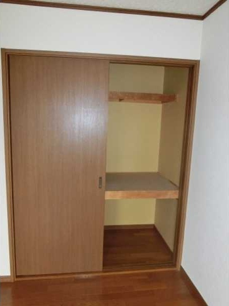 ネオ・メープル高松の収納