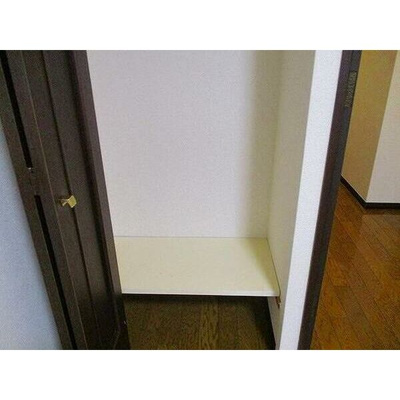 【収納】 | ライオンズマンション県庁前 | 別号室の写真になります。現況優先。