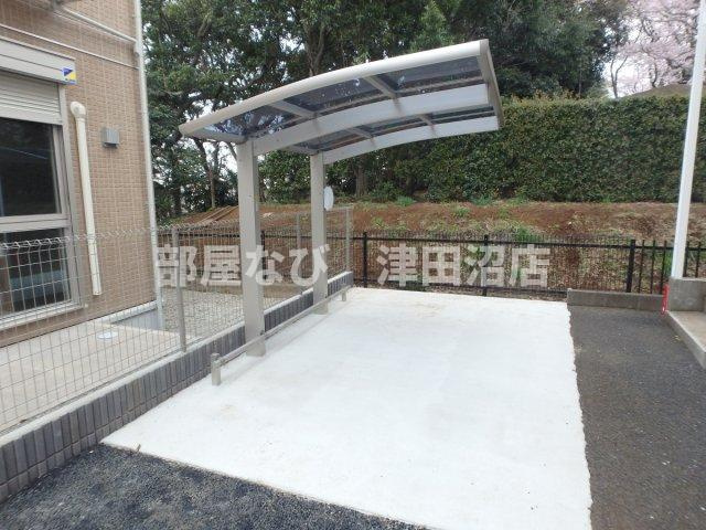ニューパークヒルズのその他共用部分|屋根つきの自転車置き場もあります！