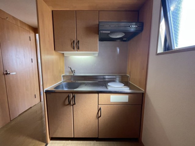 【キッチン】 | シティホーク博多 | 別号室の写真になります。現況優先。