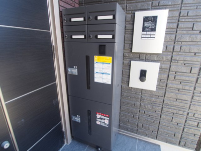 【エントランス】 | LUMIERE | 建物の内部です