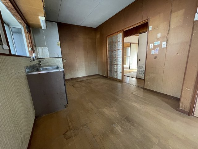 各務原市尾崎南町１丁目の居間・リビング