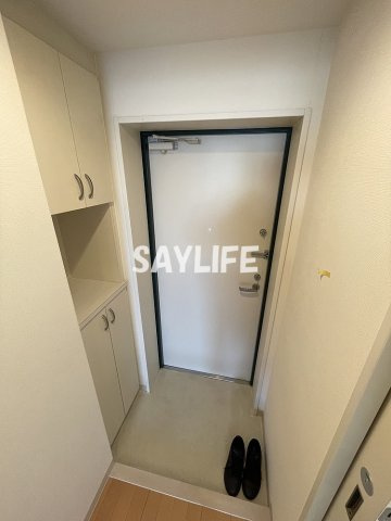 すみれハイツの玄関