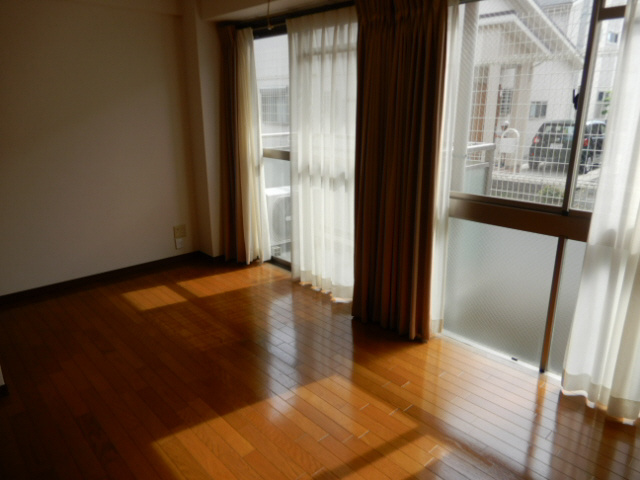 サンワプラザ福崎Sの居間・リビング