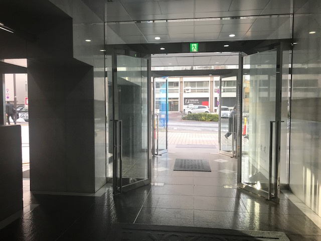 ＨＯＲＩＺＯＮ．１（ホリゾンワンビル）のエントランス