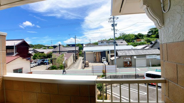 マジュネスの展望