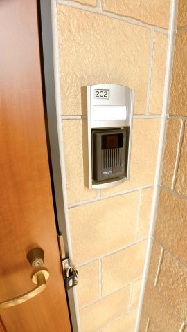 マジュネスの玄関